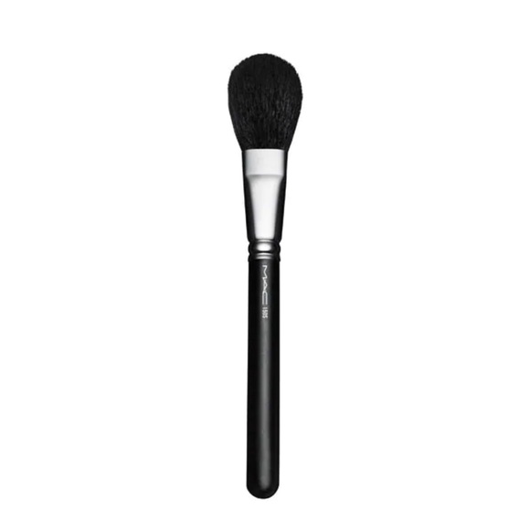 MAC Cosmetics Other - MAC 150 synthetic Large Powder Brush